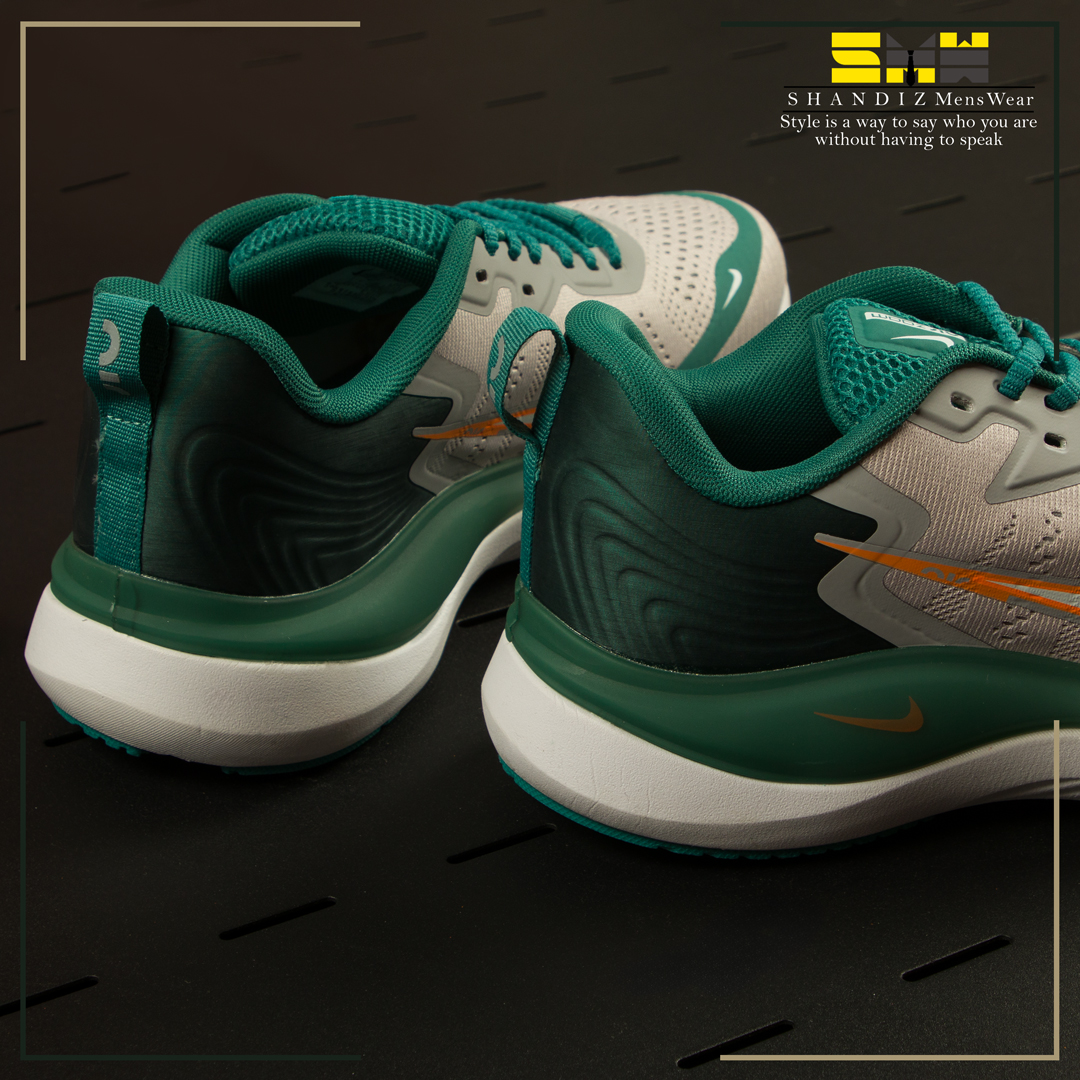 کتونی NIKE