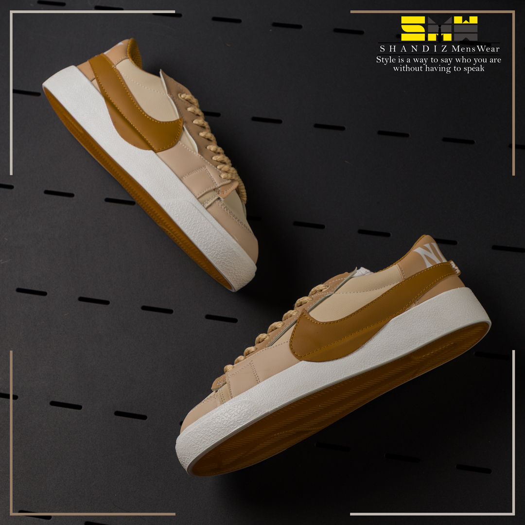 کتونی NIKE